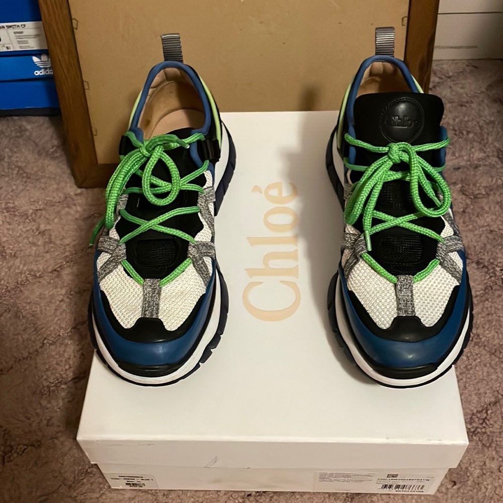 Chloe Blake Sneaker